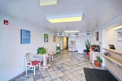 متل 6 لکسینگتون ایست