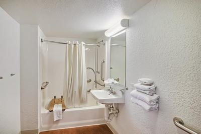 متل 6 لکسینگتون ایست