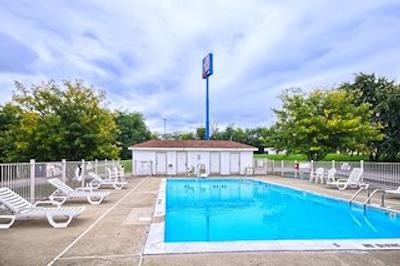 متل 6 لکسینگتون ایست