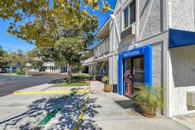 متل 6 سان دیگو نرد