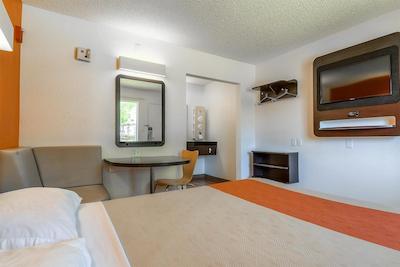 متل 6 سان دیگو نرد