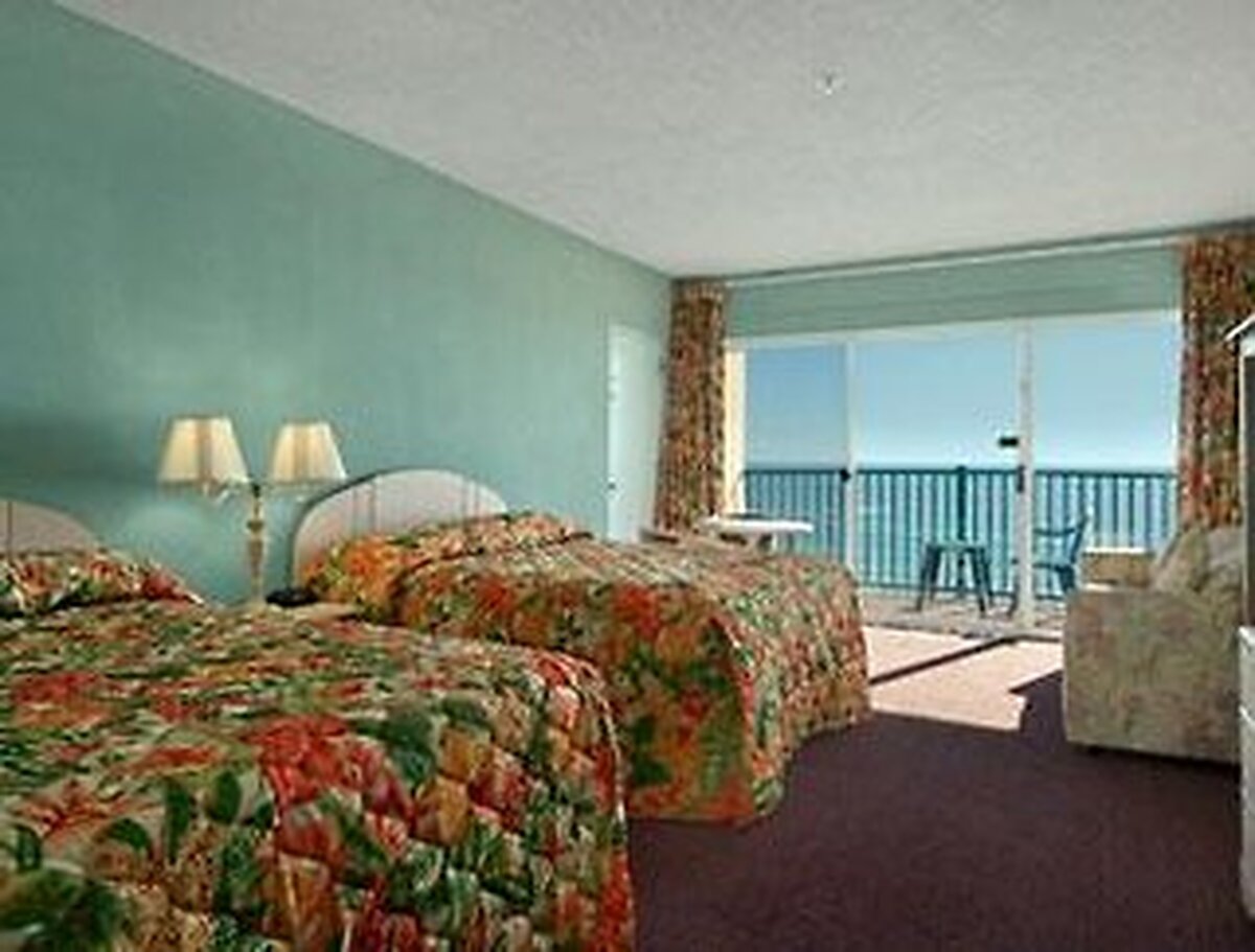 Howard Johnson by Wyndham Ocean City Oceanfront