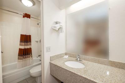 رد روف این شروپرت