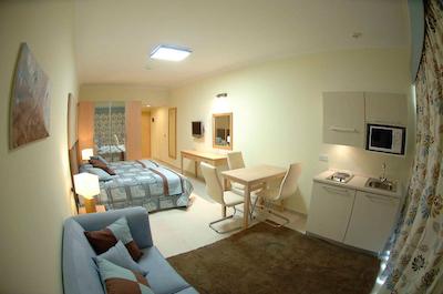 پلازا هتل اند پلازا رجنسی