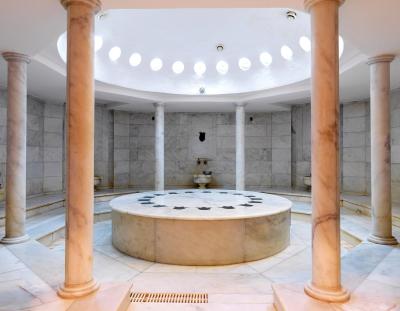 رنسانس پولات استانبول هتل