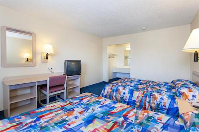 متل 6 استکتون-چارتر و وست