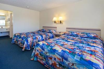 متل 6 استکتون-چارتر و وست