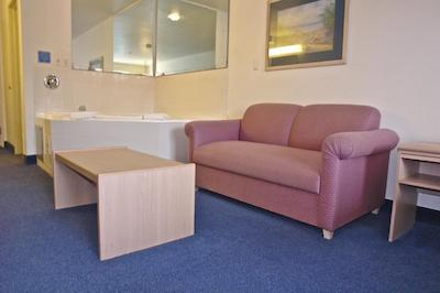 متل 6 اسیسید