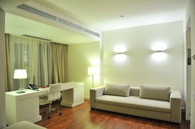 ورلدهتل اسالتانات