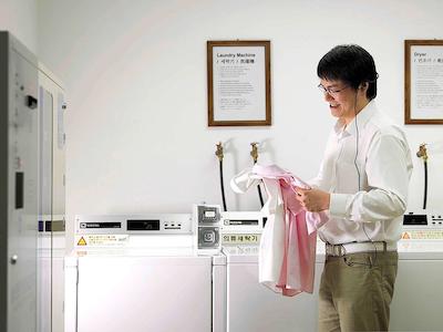 ایبیز امباسادر سوون هتل