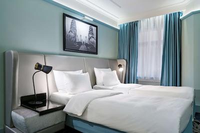 کاسموس سلکشن سنت پترزبورگ نوسکی رویال