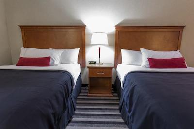 دز این اند سویتز ادمنتون آیرپرت