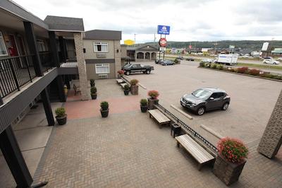 کاناداز بست والو این پرینس گئورج