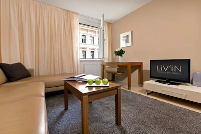 لیوین رسیدنس بای فلمینگز وین