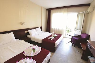 زوز تورون هتل