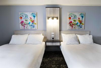 تراولج بای ویندهام آلما