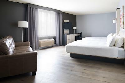 تراولج بای ویندهام آلما