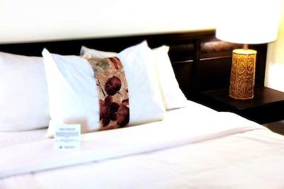 ربین هود متل ویکتریا