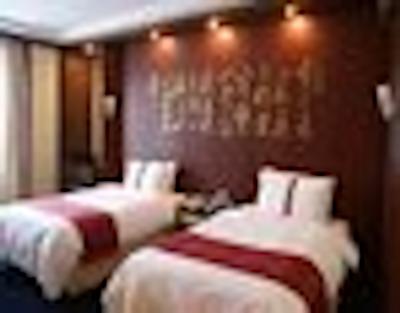 هالیدی این مون ریور بیجینگ