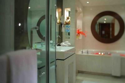 جهوا نیو سنچری بیجینگ