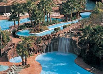 پوینت هیلتون اسکواو پیک ریزرت