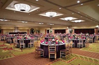 پوینت هیلتون اسکواو پیک ریزرت