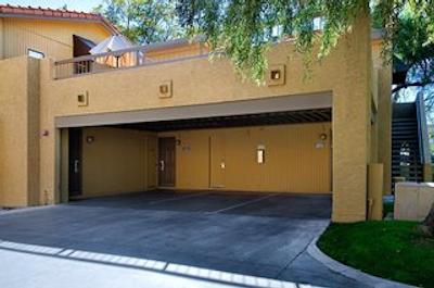 پوینت هیلتون اسکواو پیک ریزرت