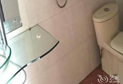 یافنگ هتل اُورسیز چینس تون برانچ