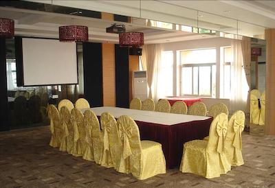 یافنگ هتل اُورسیز چینس تون برانچ