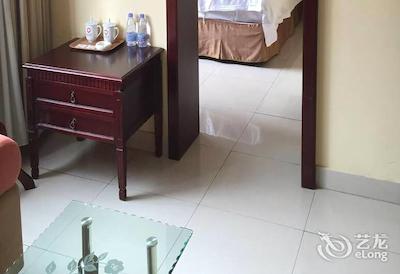 یافنگ هتل اُورسیز چینس تون برانچ