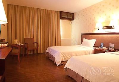 یافنگ هتل اُورسیز چینس تون برانچ