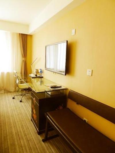 تراولر این هپینگلی