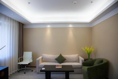 تراولر این هپینگلی