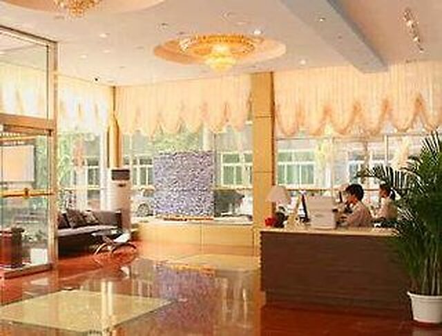سوپر 8 فانگ ژوانگ یین ما