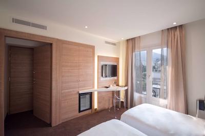 بست وسترن پلاس هتل پرینس د گالز