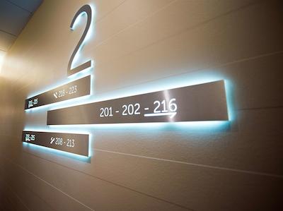 بست وسترن پلاس هتل پرینس د گالز