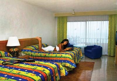 فریندلی والارتا بیچ ریزرت اند اسپا