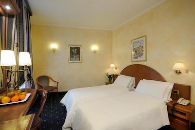 آل ماندیا هتل