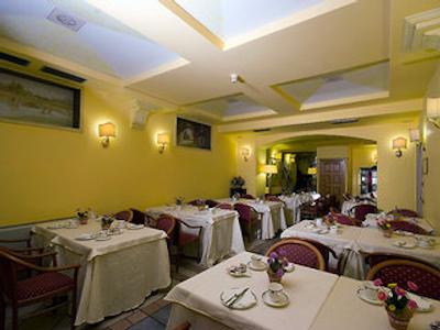 آل ماندیا هتل