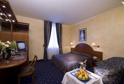 آل ماندیا هتل