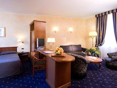 آل ماندیا هتل