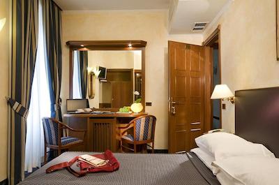 آل ماندیا هتل