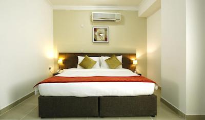 لا ویلا این هتل آپارتمان