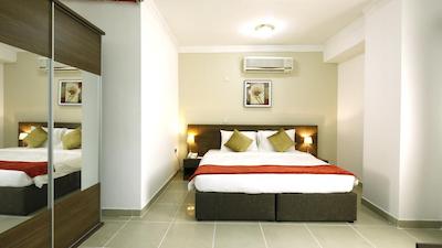 لا ویلا این هتل آپارتمان