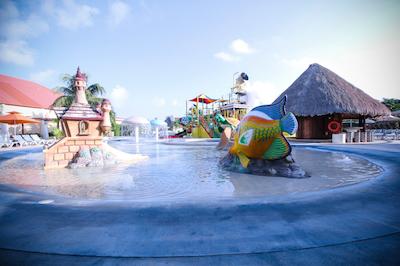 ال ریتمو کانکون ریزرت اند واترپارک