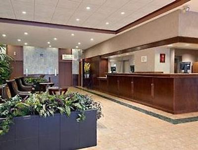 رامادا پلازا کالگاری دونتون