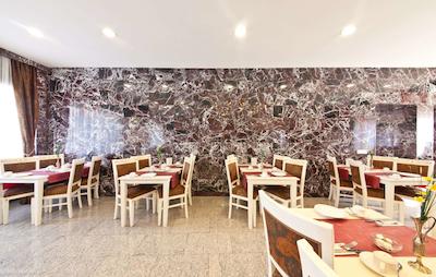 نووم هتل ونیک درتموند