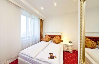 نووم هتل ونیک درتموند