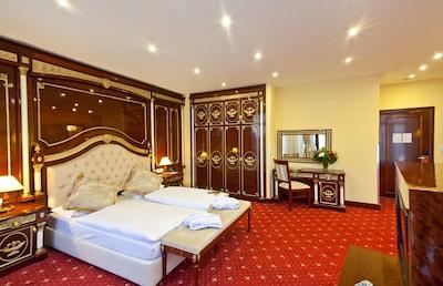 نووم هتل ونیک درتموند