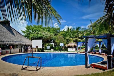 دز پلاز بیچ هوس هتل